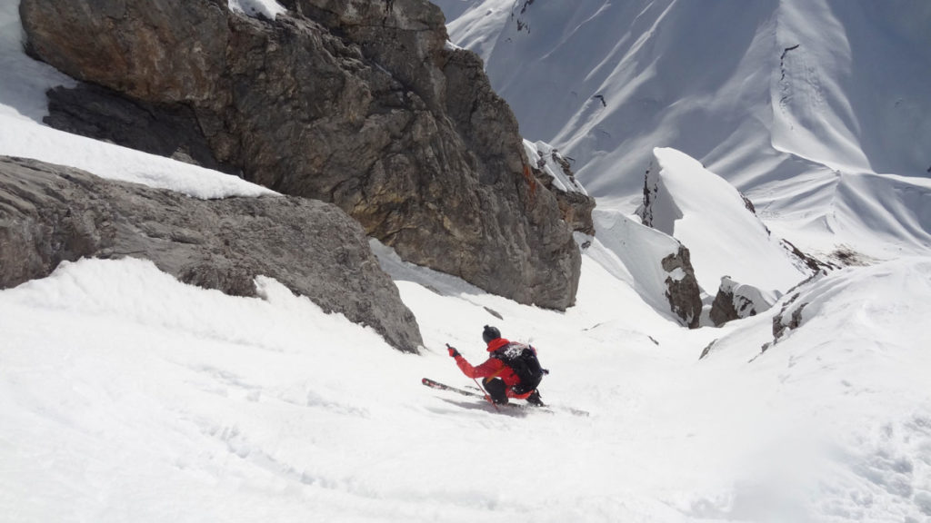 ski-extreme-couloir-clusaz-grand-bornand-hors-piste