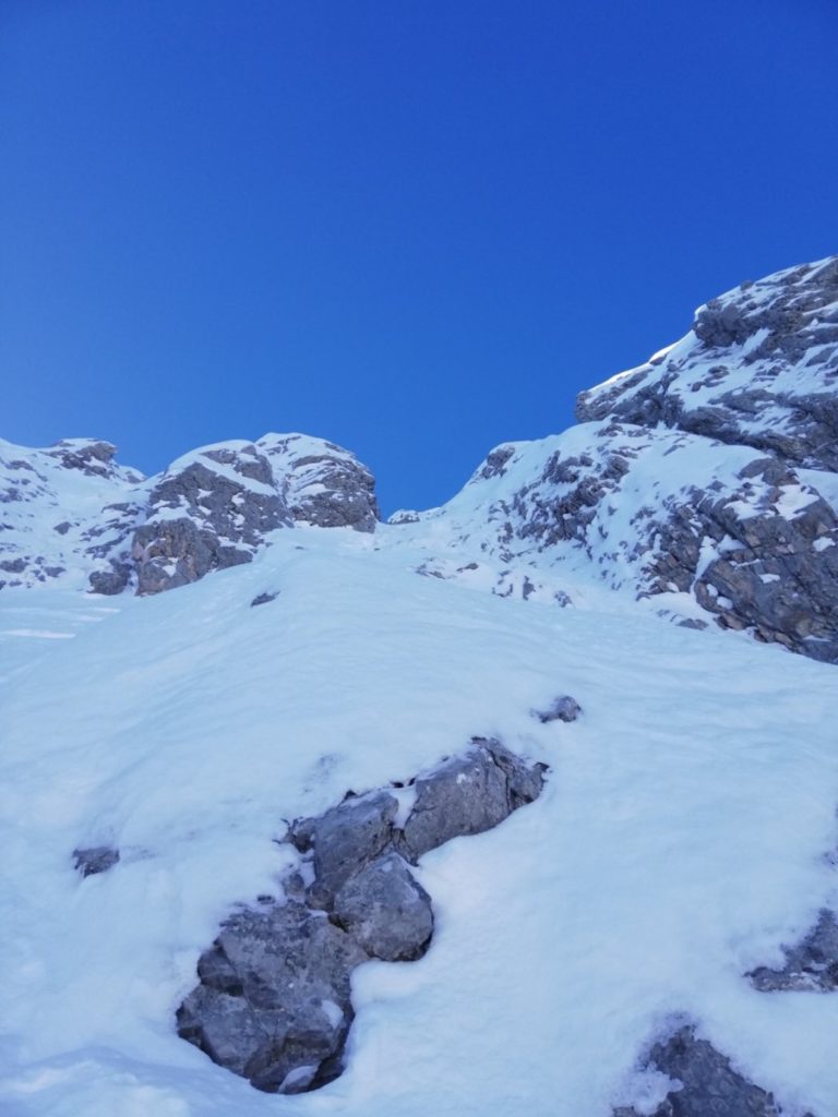 ski pente raide oberland couloir suisse